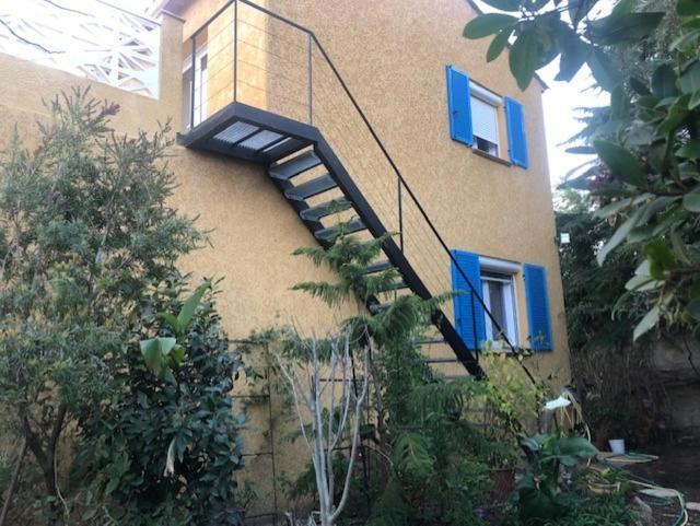 Chez Muriel Et Yves 拉隆德莱丝莫里斯 外观 照片